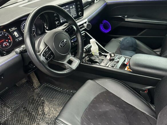 2021 Kia K5 III, чёрный, 2350000 рублей - вид 10