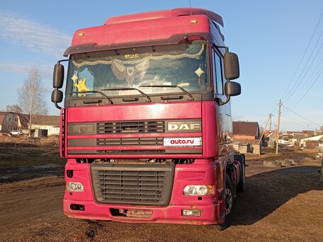 2000 DAF XF 95, красный, 1500000 рублей, вид 2