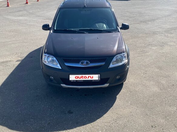 2017 Lada (ВАЗ) Largus I, коричневый