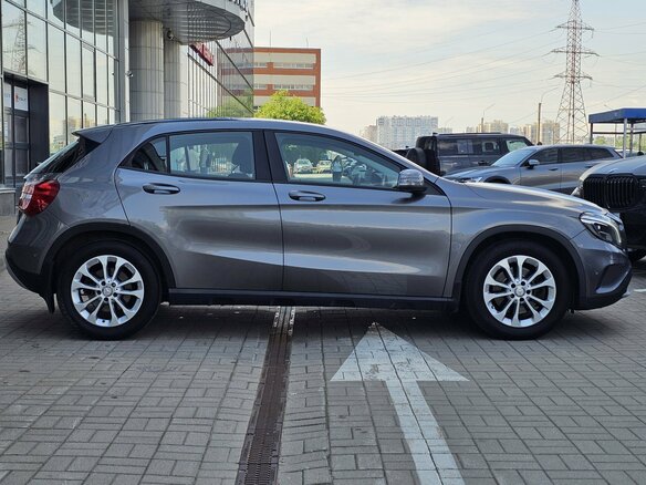 2016 Mercedes-Benz GLA 250 I (X156), серый, 2250000 рублей - вид 5