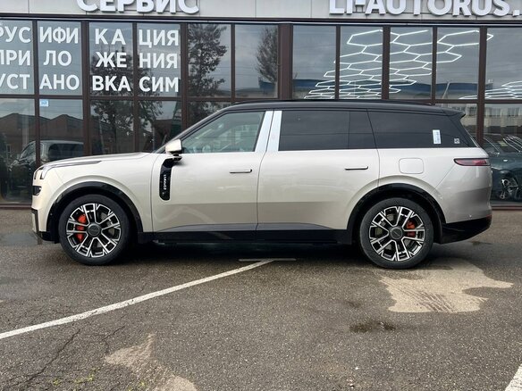 2026 Lynk & Co 900, золотистый, 7890000 рублей - вид 7