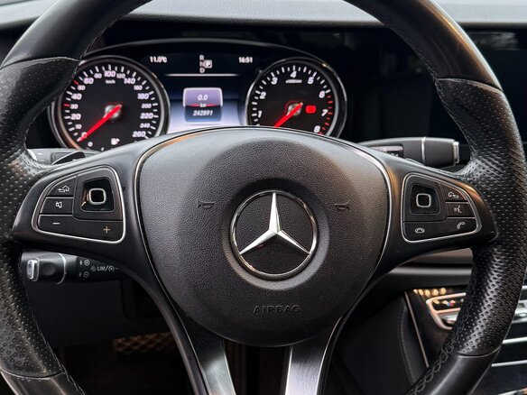 2016 Mercedes-Benz E-Класс 200 V (W213, S213, C238), чёрный, 1749000 рублей - вид 12