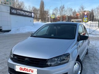 2018 Volkswagen Polo V Рестайлинг, серебристый, 1000000 рублей, вид 3