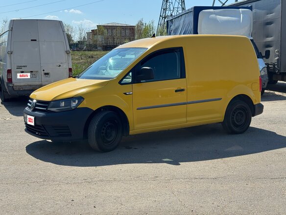 2017 Volkswagen Caddy IV, жёлтый - вид 1