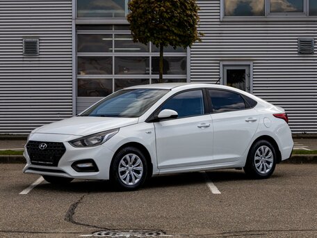 2019 Hyundai Solaris II, белый, 1065000 рублей, вид 1