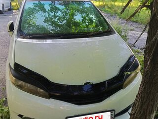 2011 Toyota Wish II, белый, 1300000 рублей, вид 2