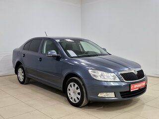 2013 Skoda Octavia II (A5) Рестайлинг, серый, 850000 рублей, вид 3