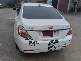 2013 Geely Emgrand EC7, белый, 430000 рублей, вид 2