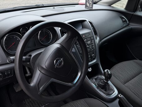 2013 Opel Astra J Рестайлинг, коричневый, 550000 рублей, вид 5