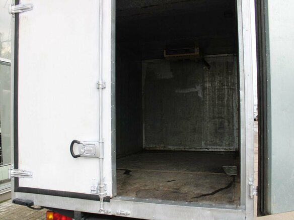 2011 Isuzu Elf (N-series), белый, 725000 рублей - вид 12