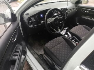 2020 Kia Rio X-Line IV, белый, 1900000 рублей, вид 5