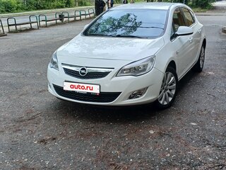 2012 Opel Astra J, белый, 700000 рублей, вид 2