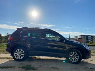 2010 Volkswagen Tiguan I, чёрный, 970000 рублей, вид 3