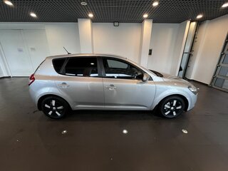 2010 Kia Ceed I Рестайлинг, серебристый, 699000 рублей, вид 2