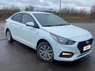 2017 Hyundai Solaris II, белый, 797000 рублей, вид 2