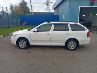 2012 Skoda Octavia II (A5) Рестайлинг, белый, 490000 рублей, вид 2