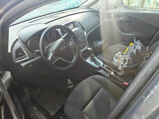 2013 Opel Astra J Рестайлинг, серый, 350000 рублей, вид 4