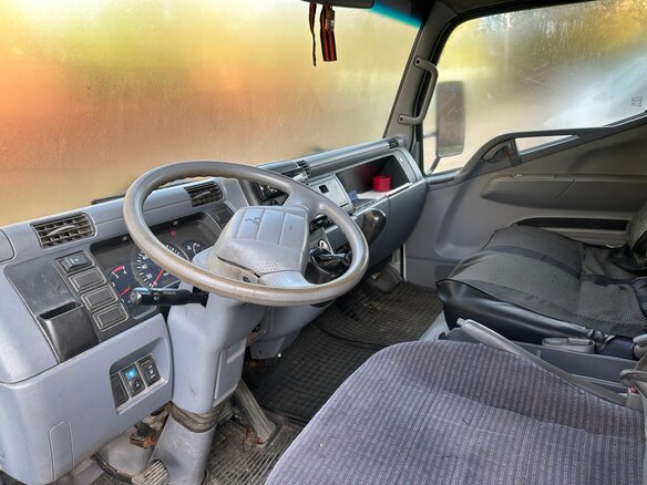 2013 Fuso (Mitsubishi) Canter, белый, 1290000 рублей - вид 5