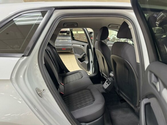 2014 Audi A3 III (8V), белый, 895000 рублей - вид 17