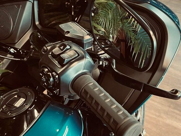 2026 Harley-Davidson Road Glide, голубой, 4650000 рублей - вид 13