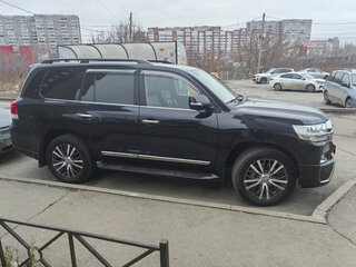 2017 Toyota Land Cruiser 200 Series Рестайлинг 2, чёрный, 6190000 рублей, вид 2