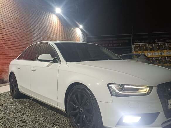 2012 Audi A4 IV (B8) Рестайлинг, белый, 2700000 рублей - вид 2