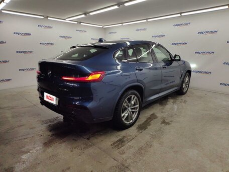 2020 BMW X4 20d II (G02), синий, 4002075 рублей, вид 3