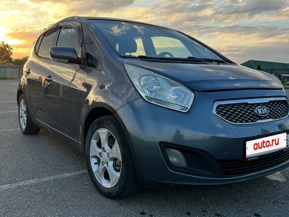 2011 Kia Venga I, серый, 715000 рублей - вид 2