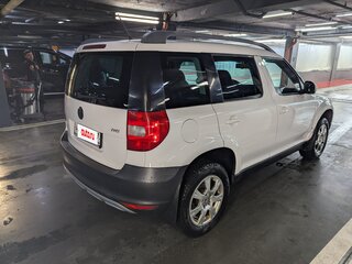 2011 Skoda Yeti I, белый, 850000 рублей, вид 5