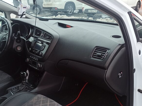 2014 Kia Ceed II, белый, 1050000 рублей - вид 12
