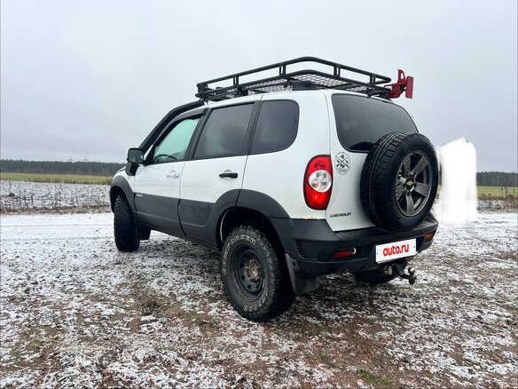 2018 Chevrolet Niva I Рестайлинг, белый, 550000 рублей - вид 3