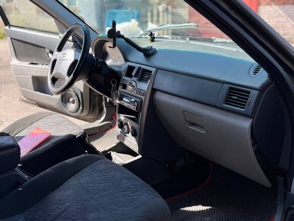 2008 Lada (ВАЗ) Priora I, чёрный, 180000 рублей - вид 5