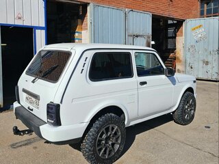 2015 Lada (ВАЗ) 2121 (4x4) I Рестайлинг, белый, 585000 рублей, вид 3