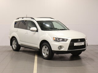 2011 Mitsubishi Outlander II Рестайлинг, белый, 1179000 рублей, вид 4