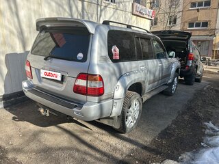 2007 Toyota Land Cruiser 100 Series Рестайлинг 2, серебристый, 2950000 рублей, вид 2