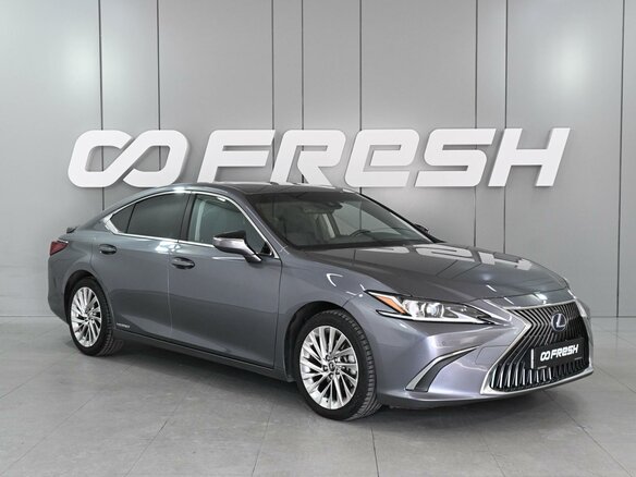 2021 Lexus ES 300h VII, серый