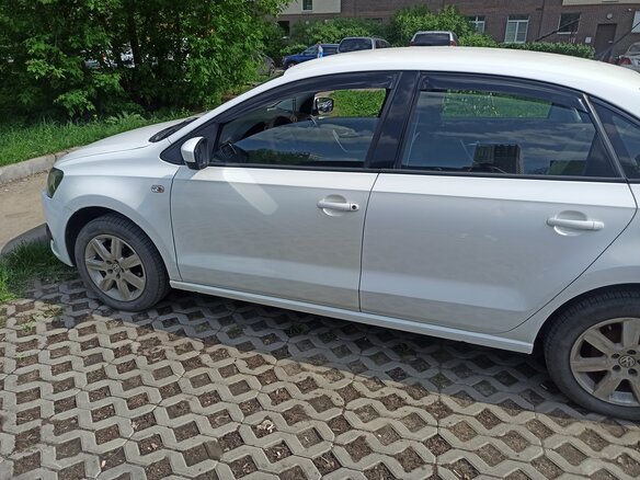 2011 Volkswagen Polo V, белый, 550000 рублей - вид 3