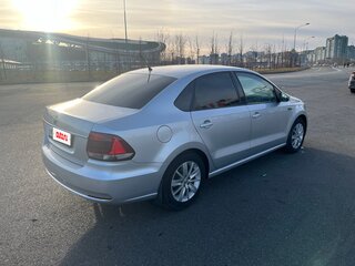 2016 Volkswagen Polo V Рестайлинг, серебристый, 910000 рублей, вид 5