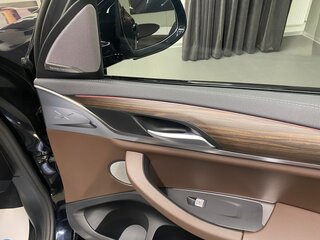 2024 BMW X3 30i xDrive III (G01) Рестайлинг, чёрный, 7550000 рублей, вид 5