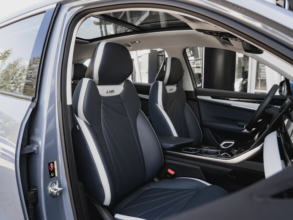 2026 Geely Atlas II, синий, 4078840 рублей - вид 23
