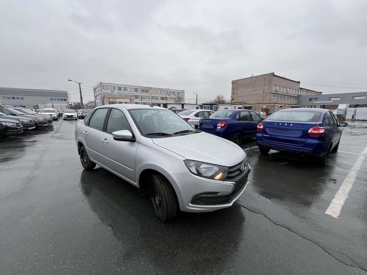 Открыть фотографии: Lada (ВАЗ) Granta I Рестайлинг