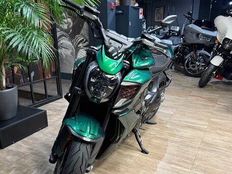 2024 Ducati Diavel V4, зелёный, 6950000 рублей, вид 5