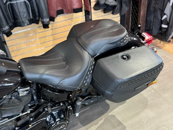 2021 Harley-Davidson Heritage, серый, 3500000 рублей - вид 15