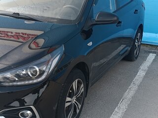 2018 Hyundai Solaris II, чёрный, 1149000 рублей, вид 2