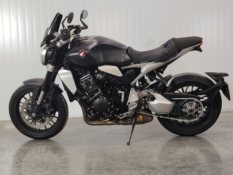 2022 Honda CB 1000R, чёрный, 1099000 рублей, вид 5