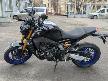 2021 Yamaha MT-09 (FZ-09), чёрный, 970000 рублей, вид 3