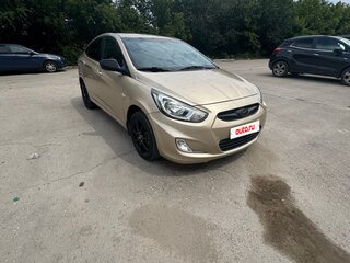 2014 Hyundai Solaris I, бежевый, 630000 рублей, вид 3