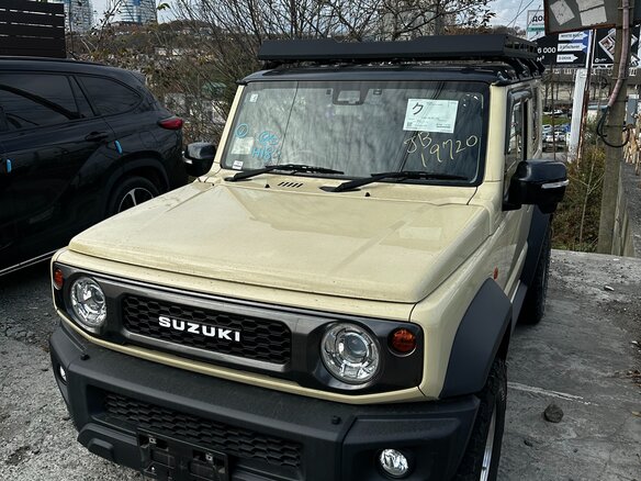 2022 Suzuki Jimny Sierra IV, бежевый - вид 3