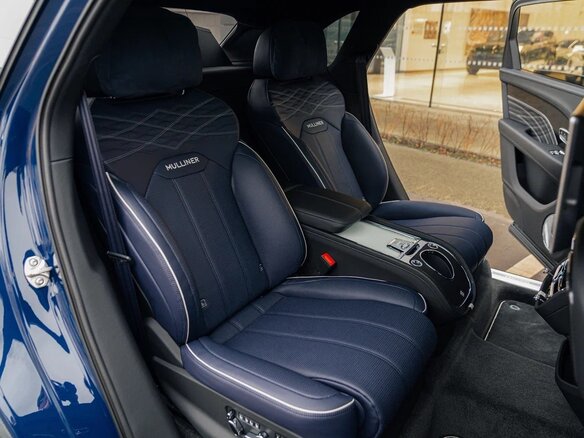 2025 Bentley Bentayga EWB I Рестайлинг, синий, 45000000 рублей - вид 16