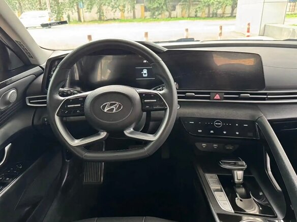 2022 Hyundai Elantra VII (CN7), белый, 1700000 рублей - вид 4